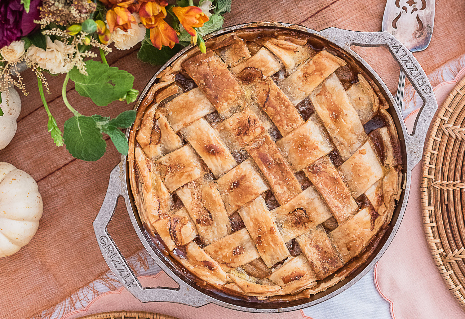 cast iron casserole apple pie